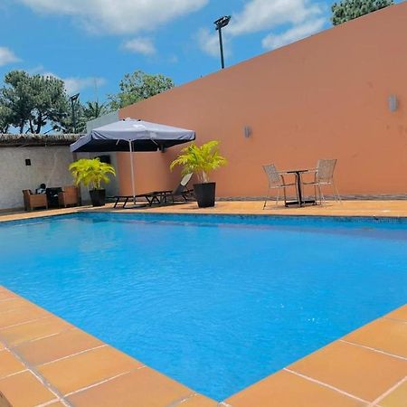 Class Hotel Brazzaville Esterno foto