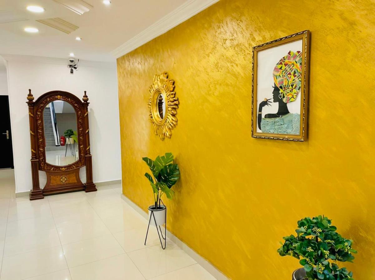 Class Hotel Brazzaville Esterno foto