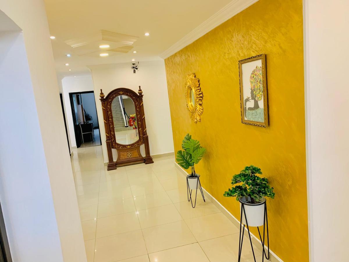Class Hotel Brazzaville Esterno foto