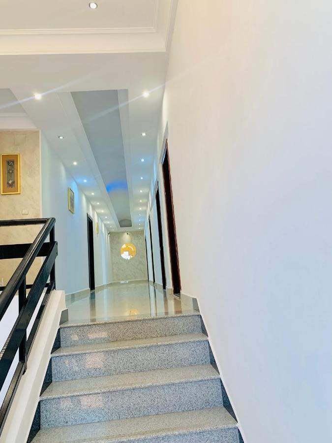 Class Hotel Brazzaville Esterno foto