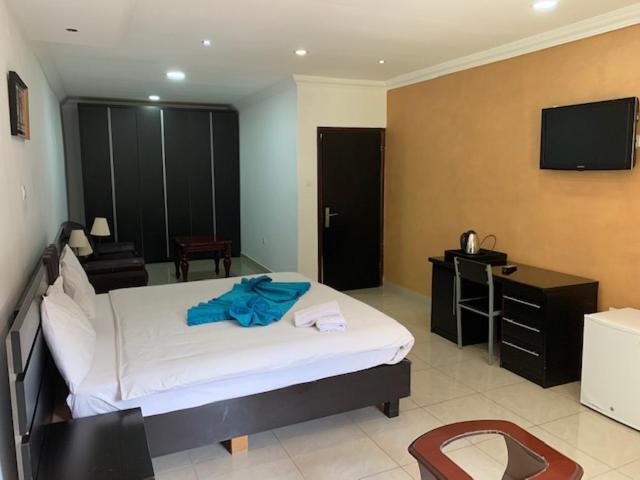 Class Hotel Brazzaville Esterno foto